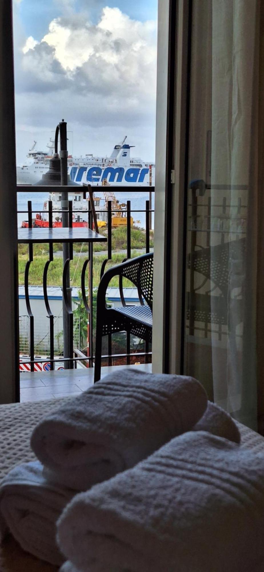 מילאצו Laranda Rooms חדר תמונה