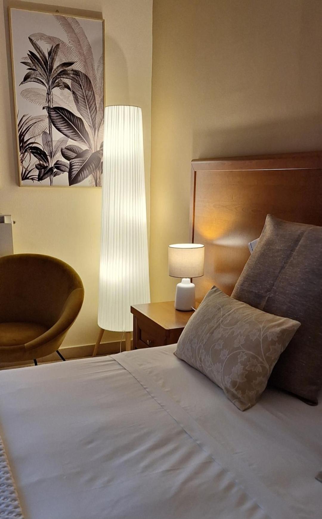 מילאצו Laranda Rooms חדר תמונה