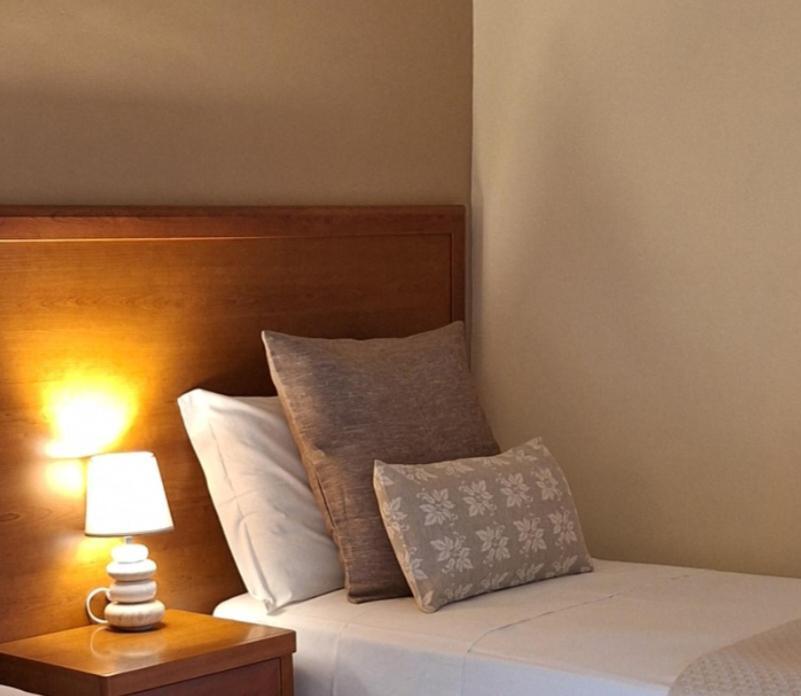 מילאצו Laranda Rooms חדר תמונה